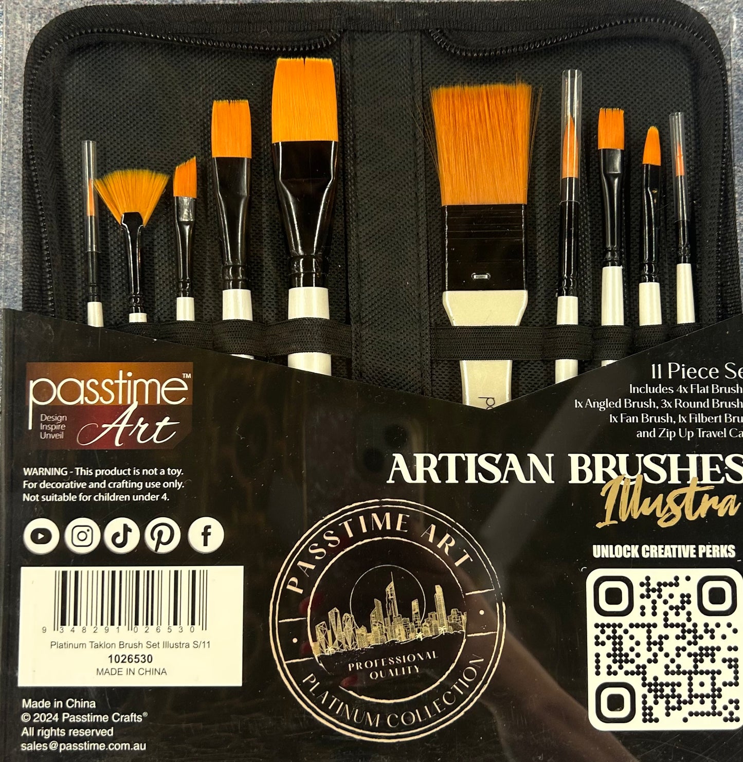 Premium Brush Synthetic brush set with case